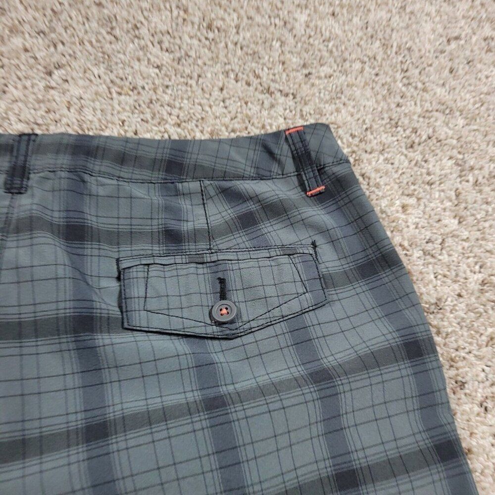 Tommy Bahama Board Shorts Mens 34 Gray Black Plaid Beach Walking - Picture 8 of 8